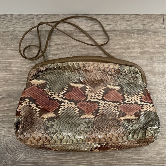 Snake Pattern Purse - Picture 5 of 6